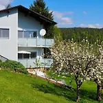 Margarethe Apartment *